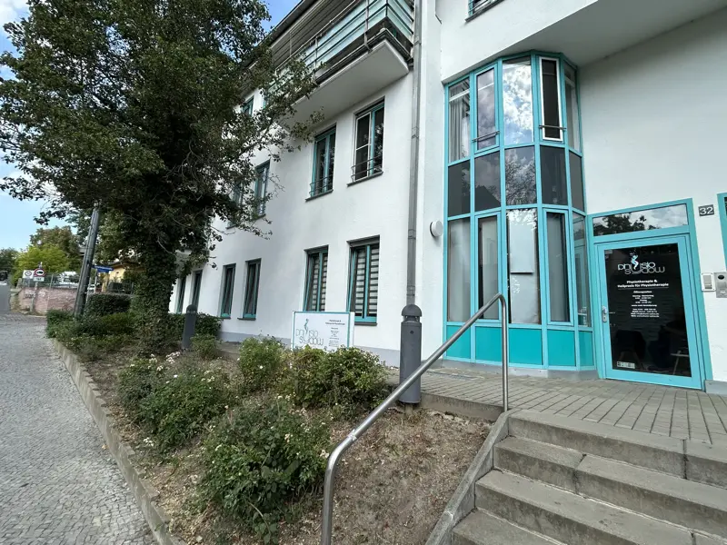 Der Eingang zur Praxis